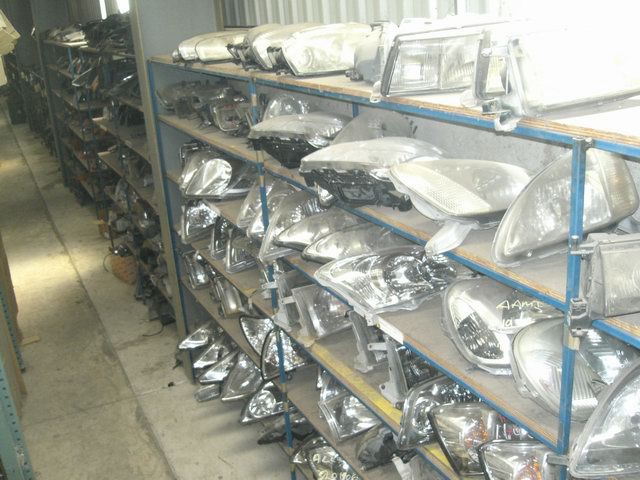 Used Headlights Parts to Suit Toyota Models