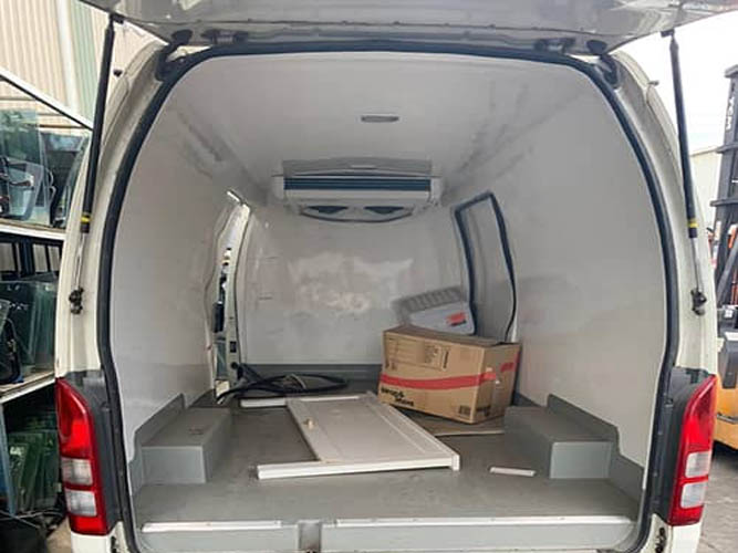2018 Toyota Hiace Wrecking Model KDH223 Commuter Bus